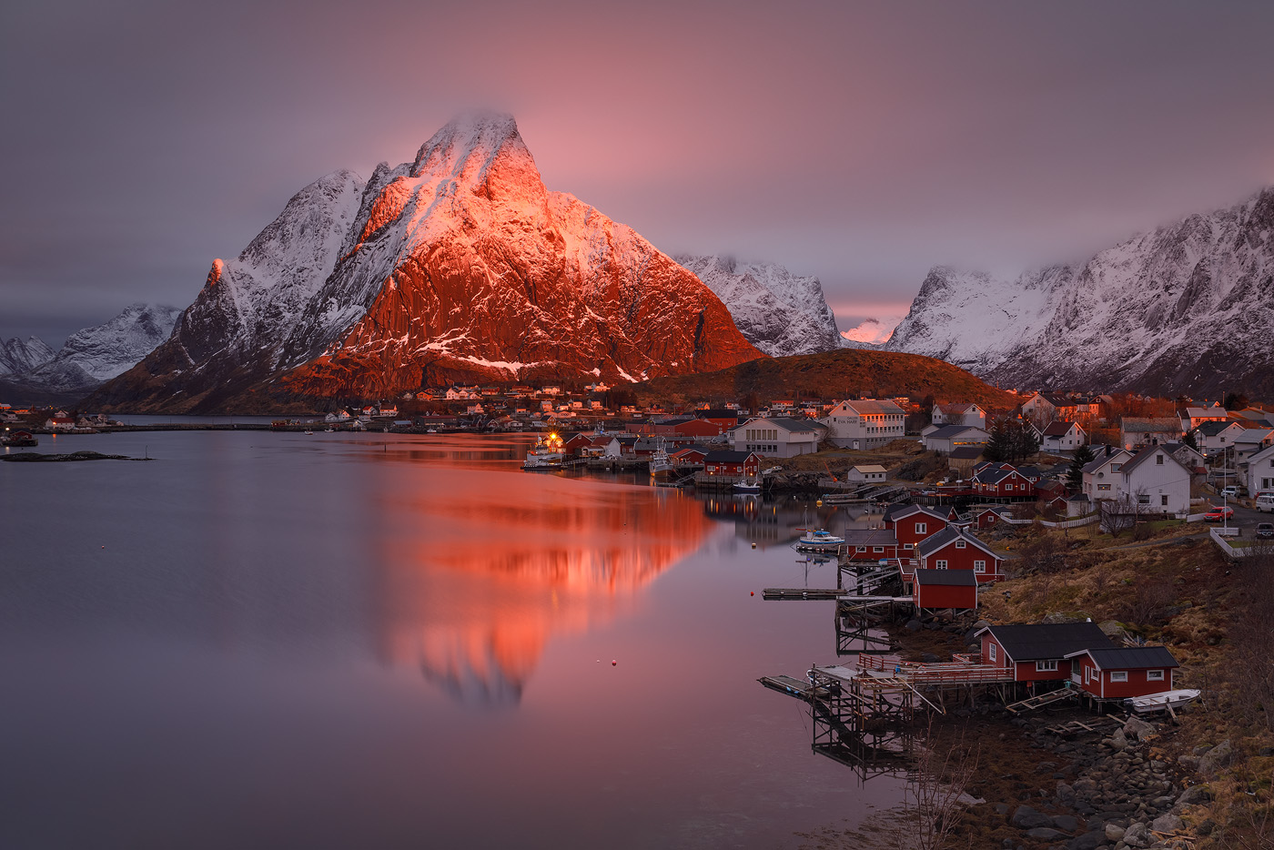 The famous viewpoint in Reine, the Lofoten Islands, Arctic Norway. Light: awesome. Originality: 0/10. Art? Not by a longshot. <br>Canon EOS 5D Mark IV, Tamron 24–70mm, f/11, 25 sec, ISO 100 <br>Reine, The Lofoten Islands, Arctic Norway